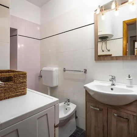 Rosello 2 By Briskva