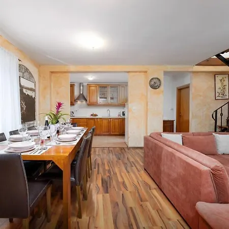 Rosello 2 By Briskva Apartament Novigrad (Istria)