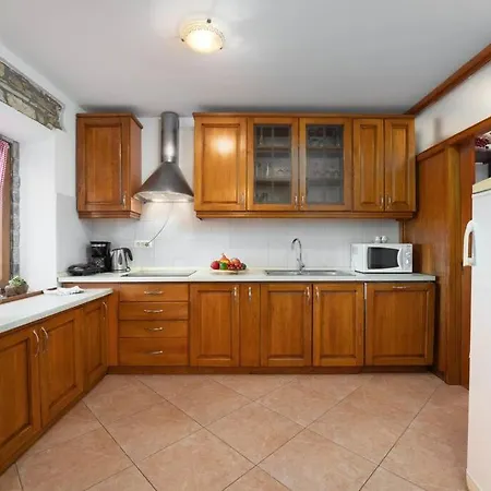 Apartament Rosello 2 By Briskva *