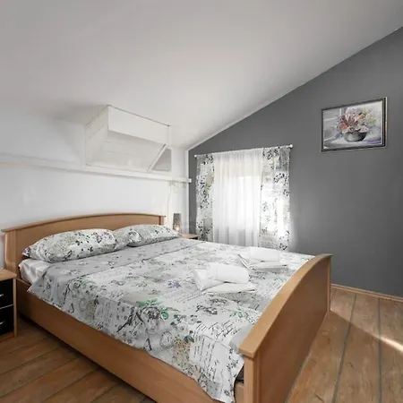 アパート Rosello 2 By Briskva *